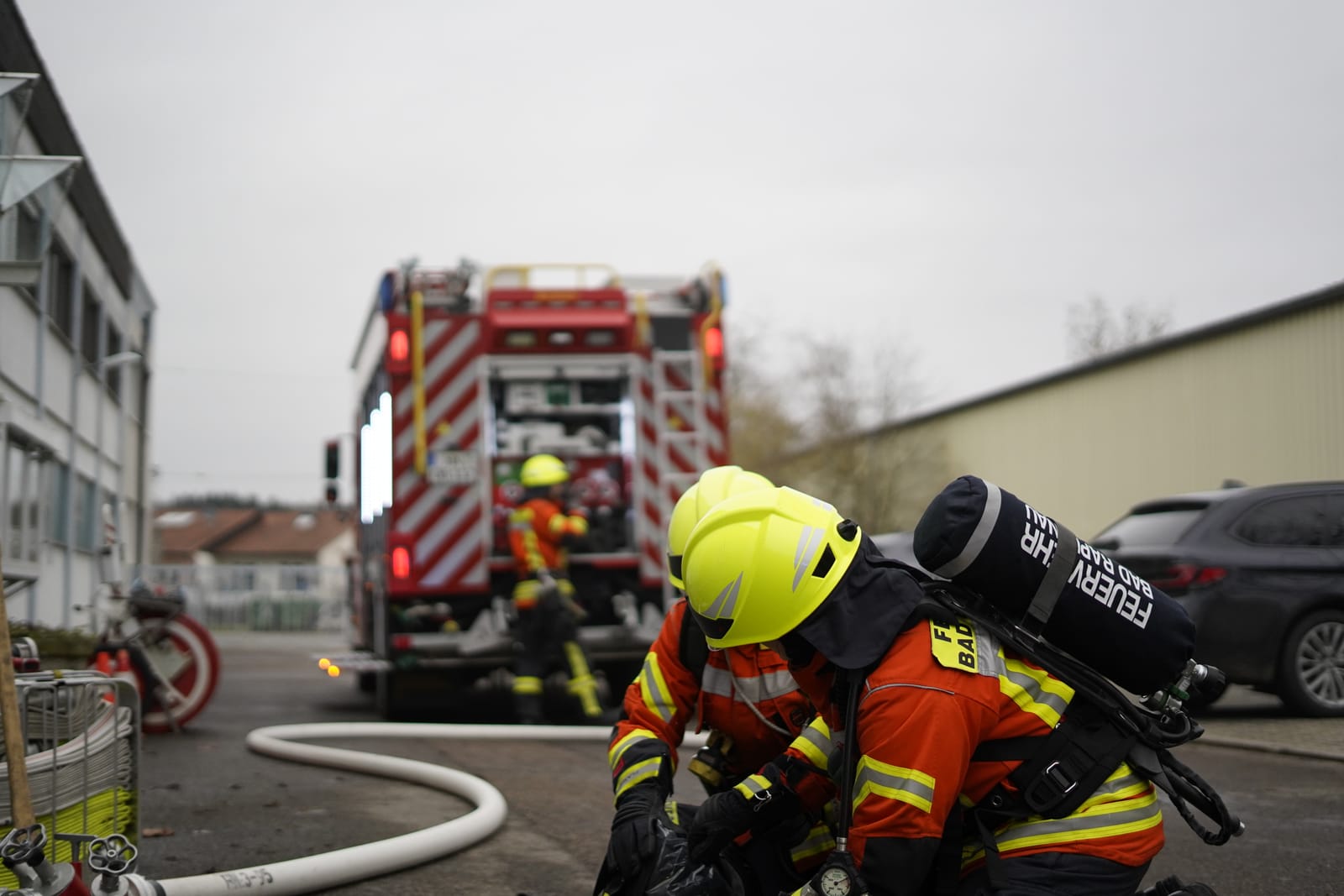 Einsatzkräfte beim Übungsdienst